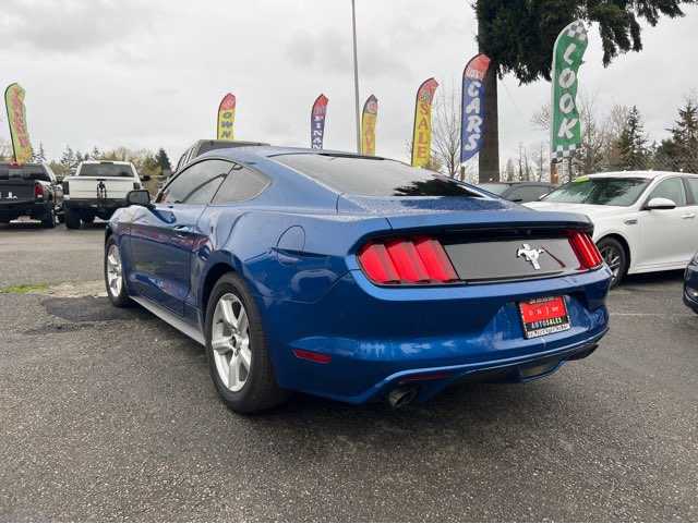 Ford Mustang Image 3
