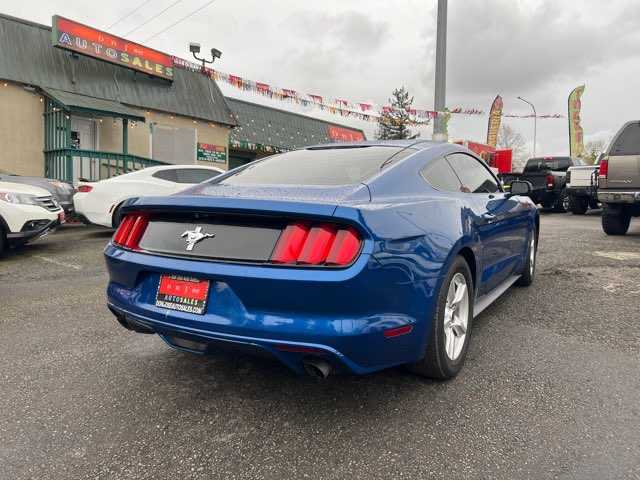 Ford Mustang Image 2