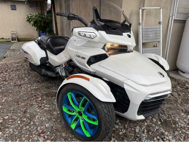 Can-am Spyder F3 Limited Image 2