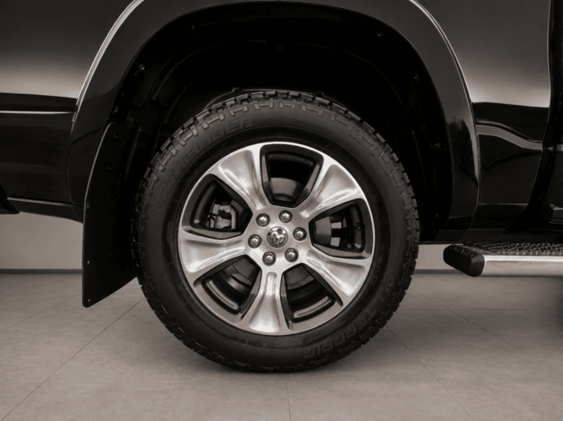 Car Image 18
