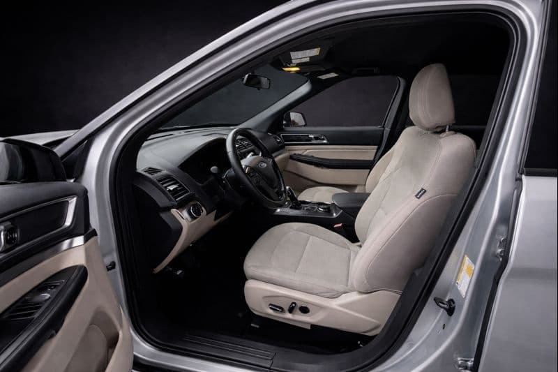 Car Image 9