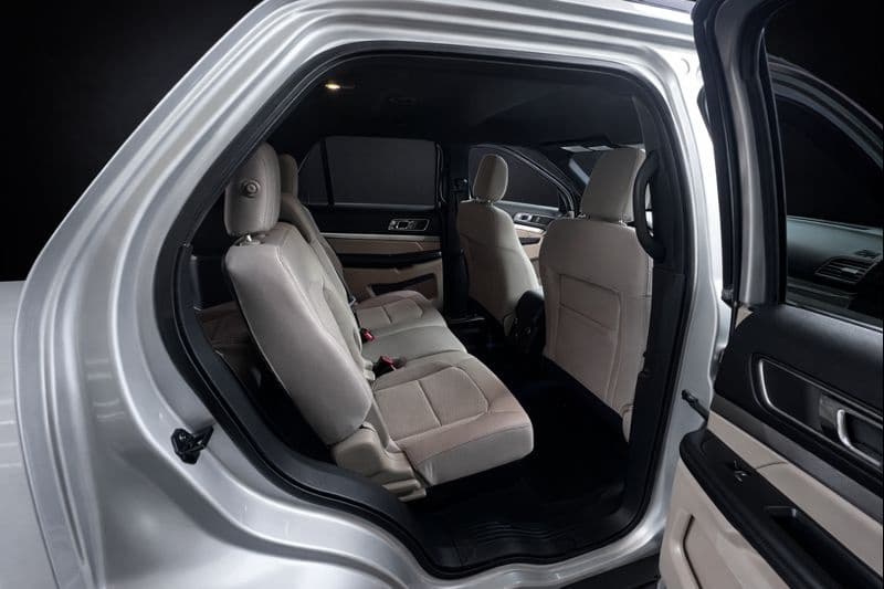 Car Image 10