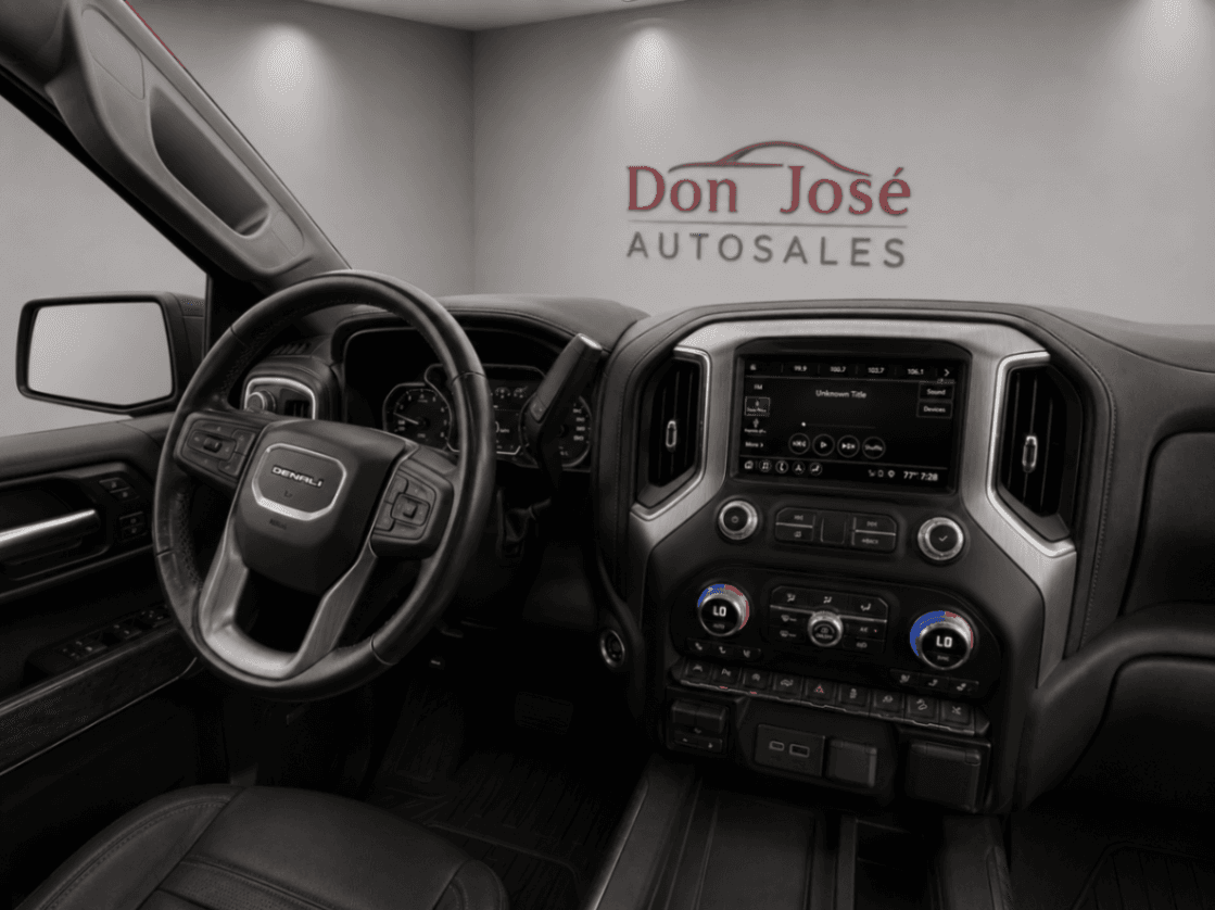 Car Image 17