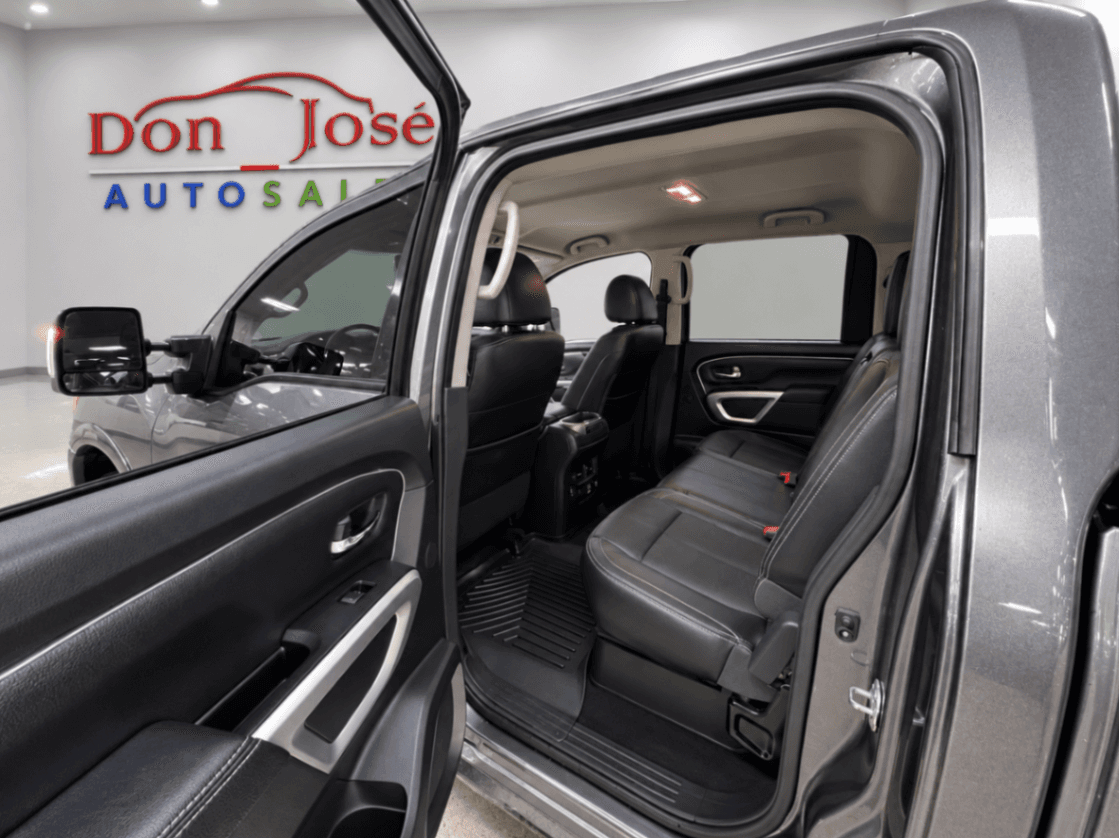 Car Image 11