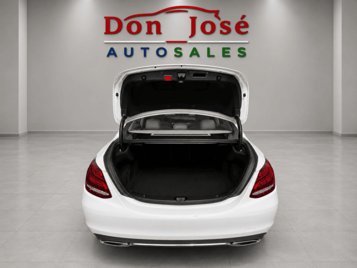 Car Image 17