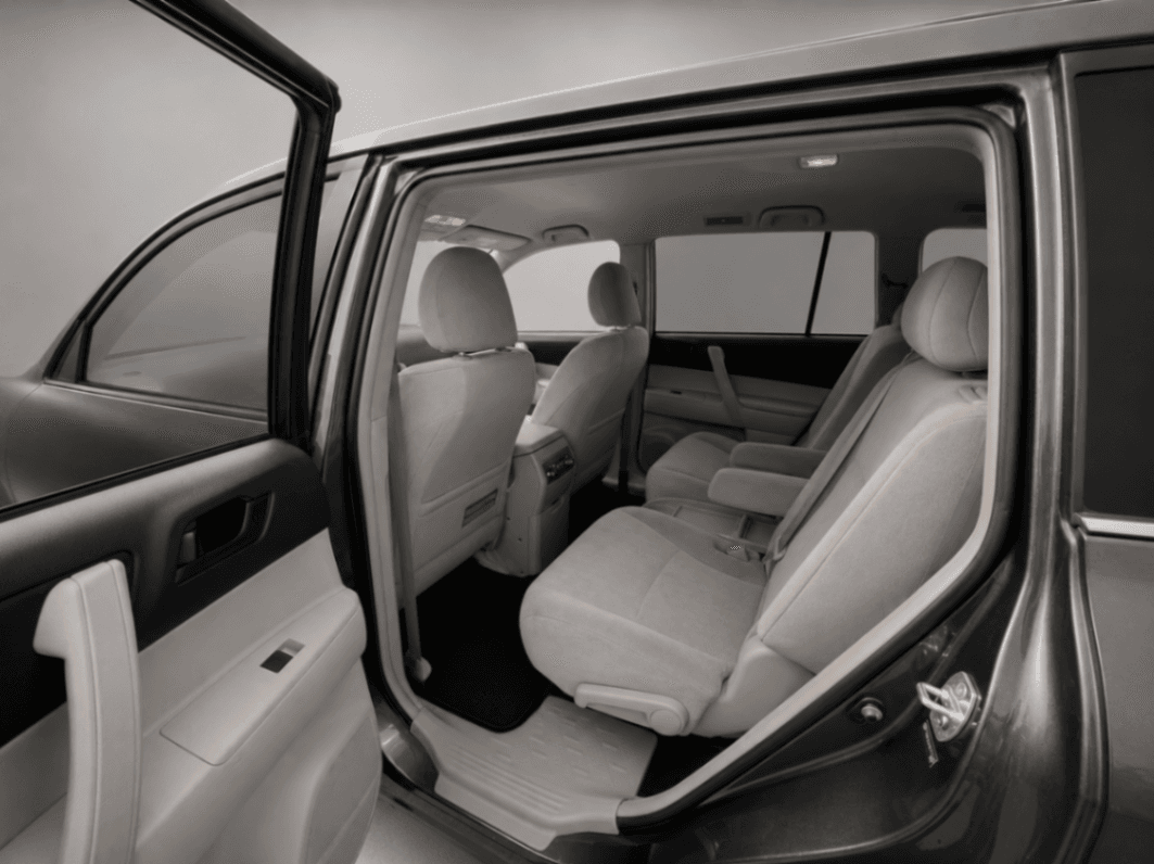 Car Image 15
