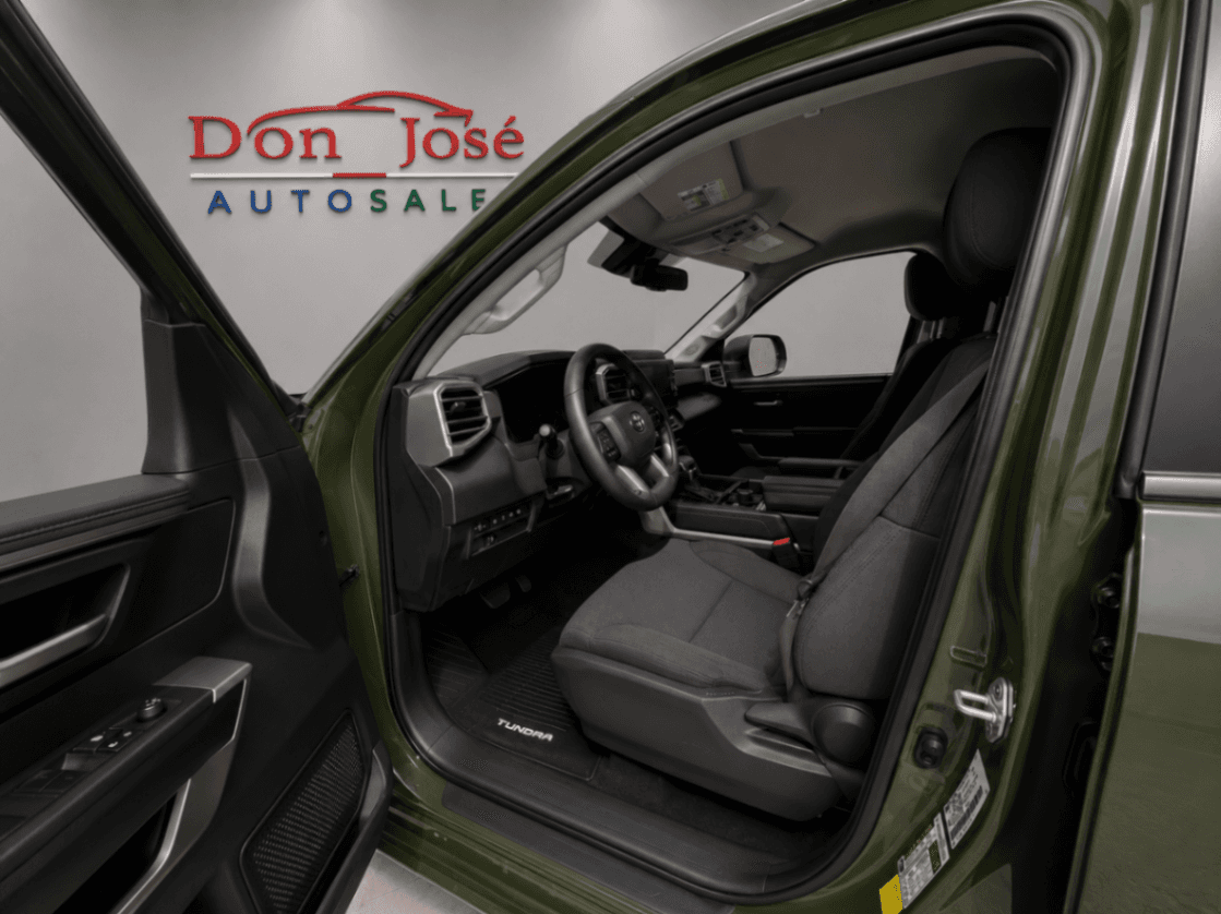 Car Image 9