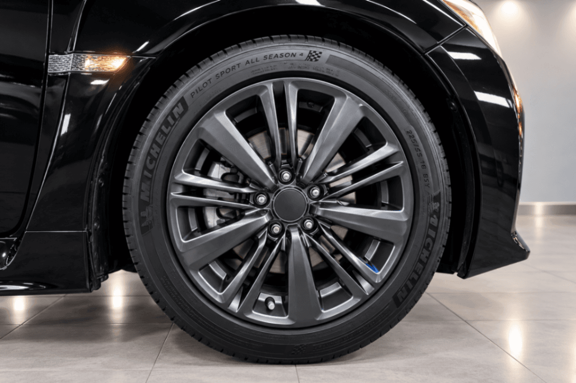 Car Image 17