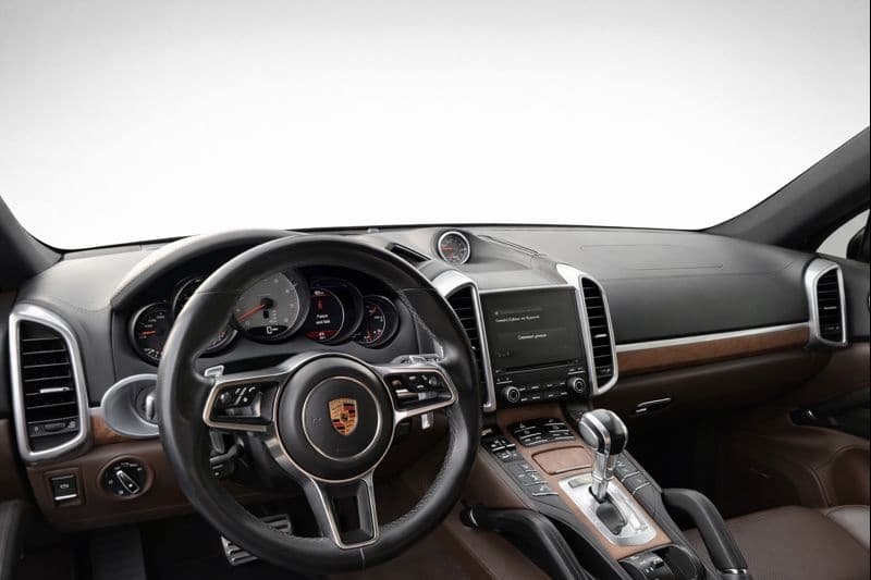 Car Image 13