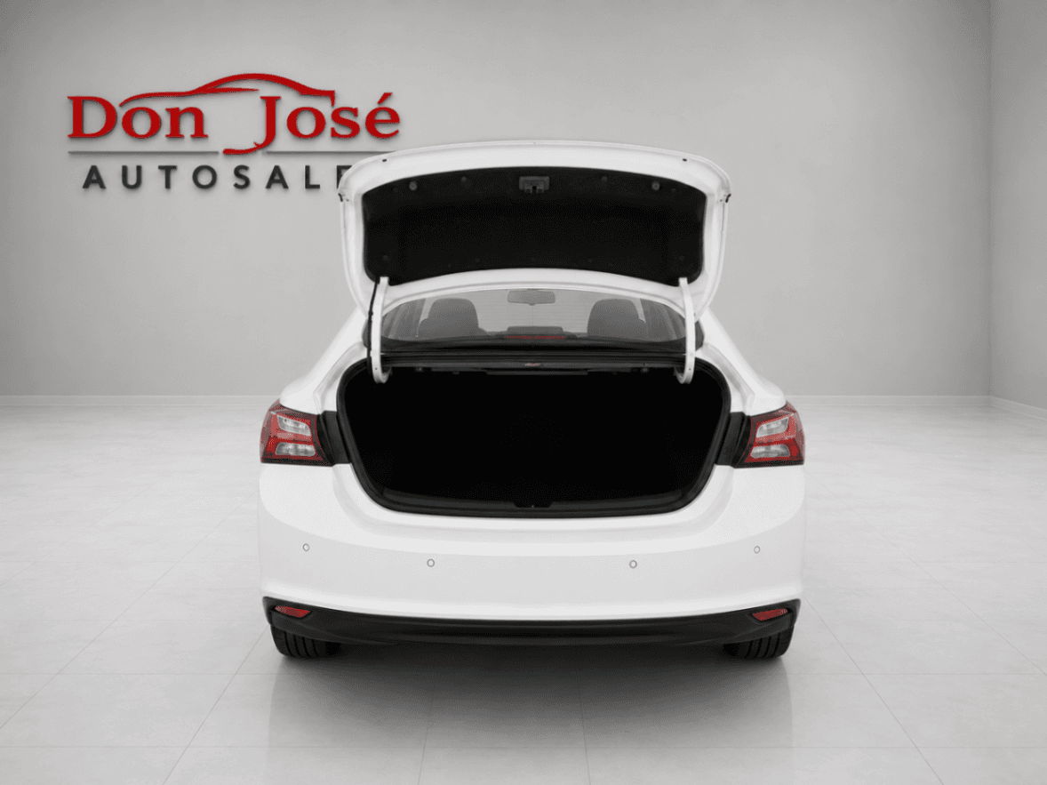 Car Image 18