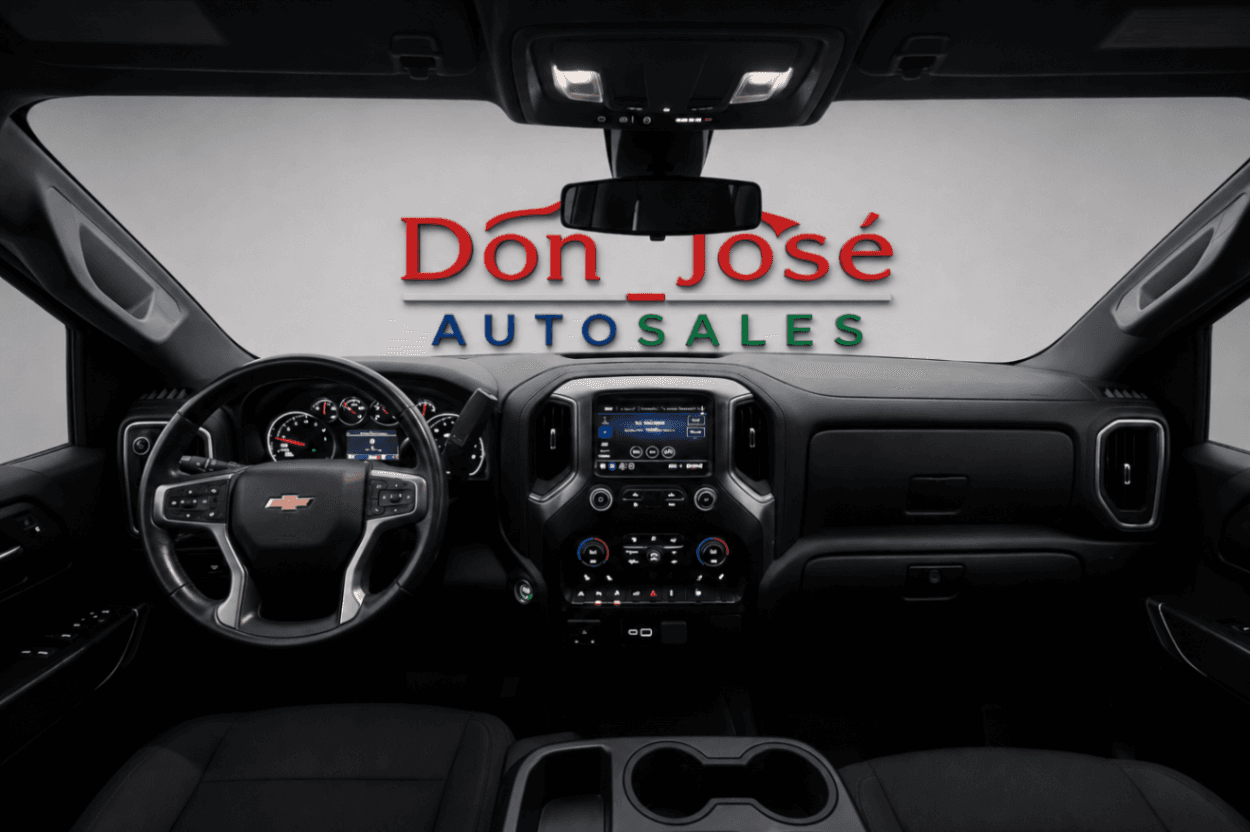 Car Image 16