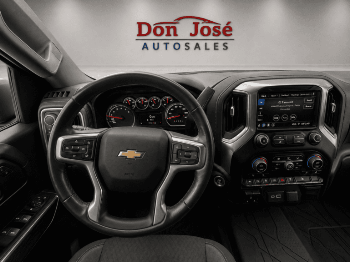 Car Image 17