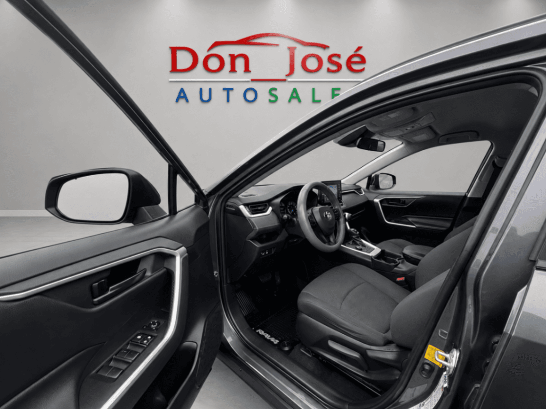 Car Image 11