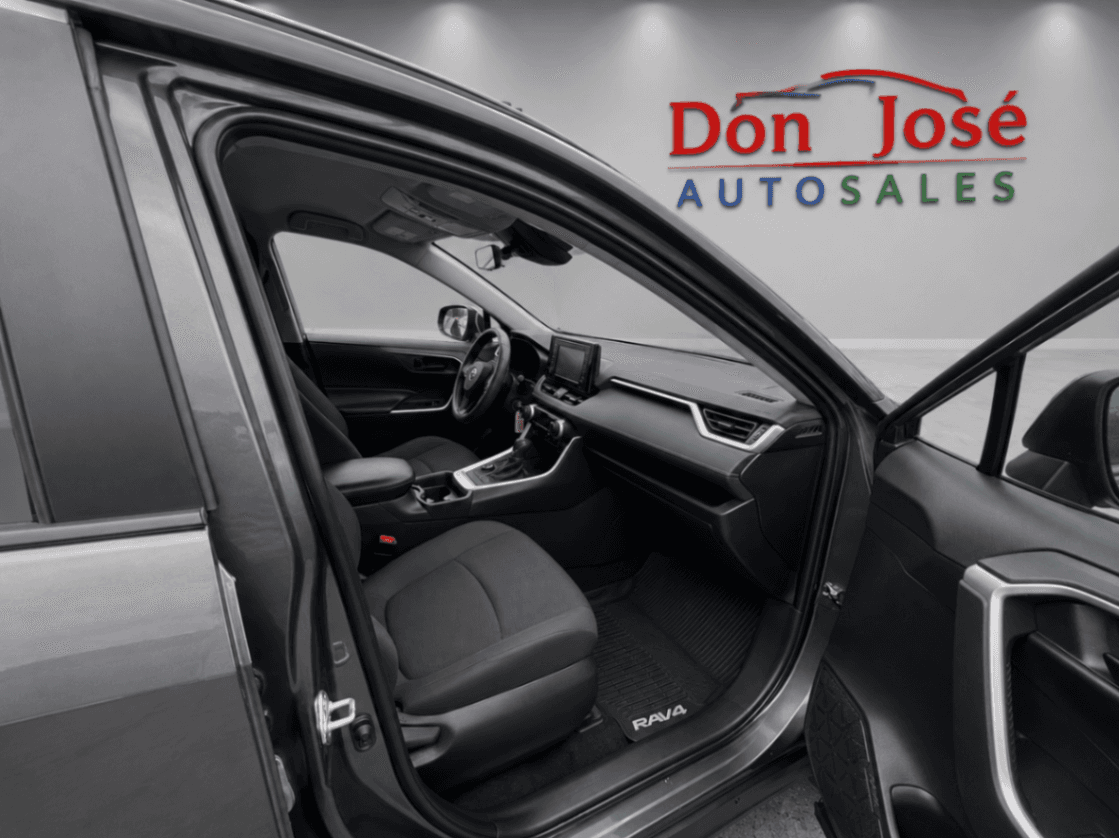 Car Image 12