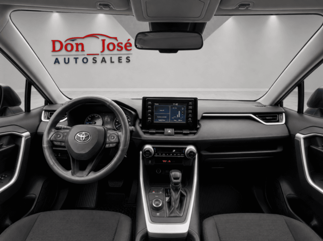 Car Image 15
