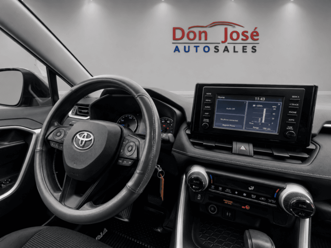 Car Image 16