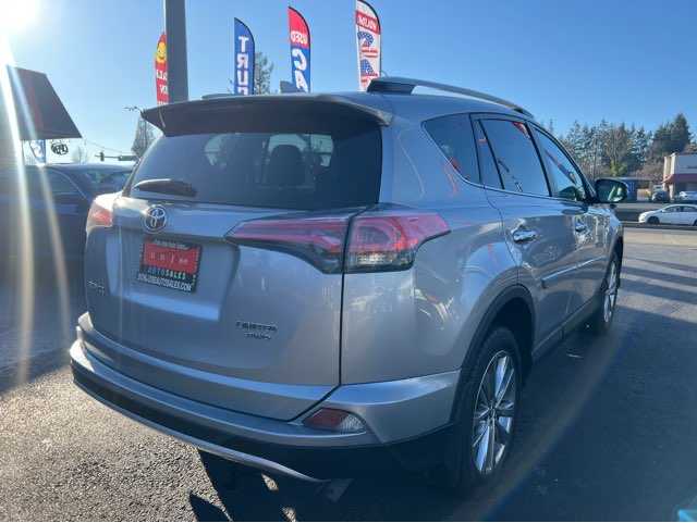 Toyota RAV4 Image 3