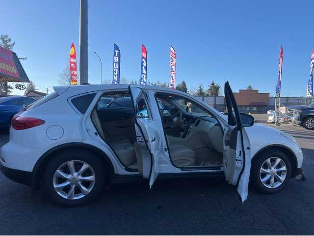 Infiniti Ex35 Image 8