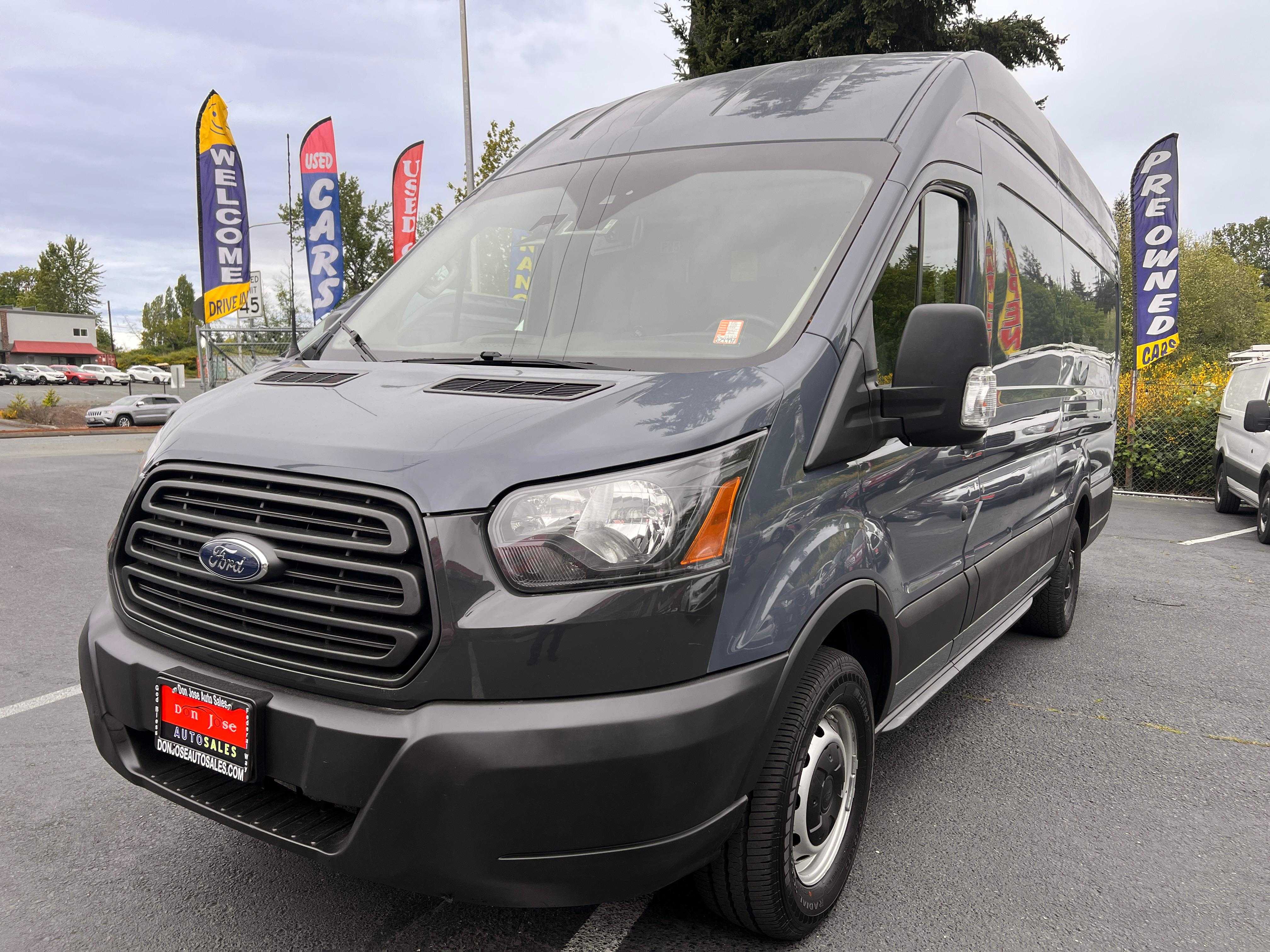 Ford Transit Image 1