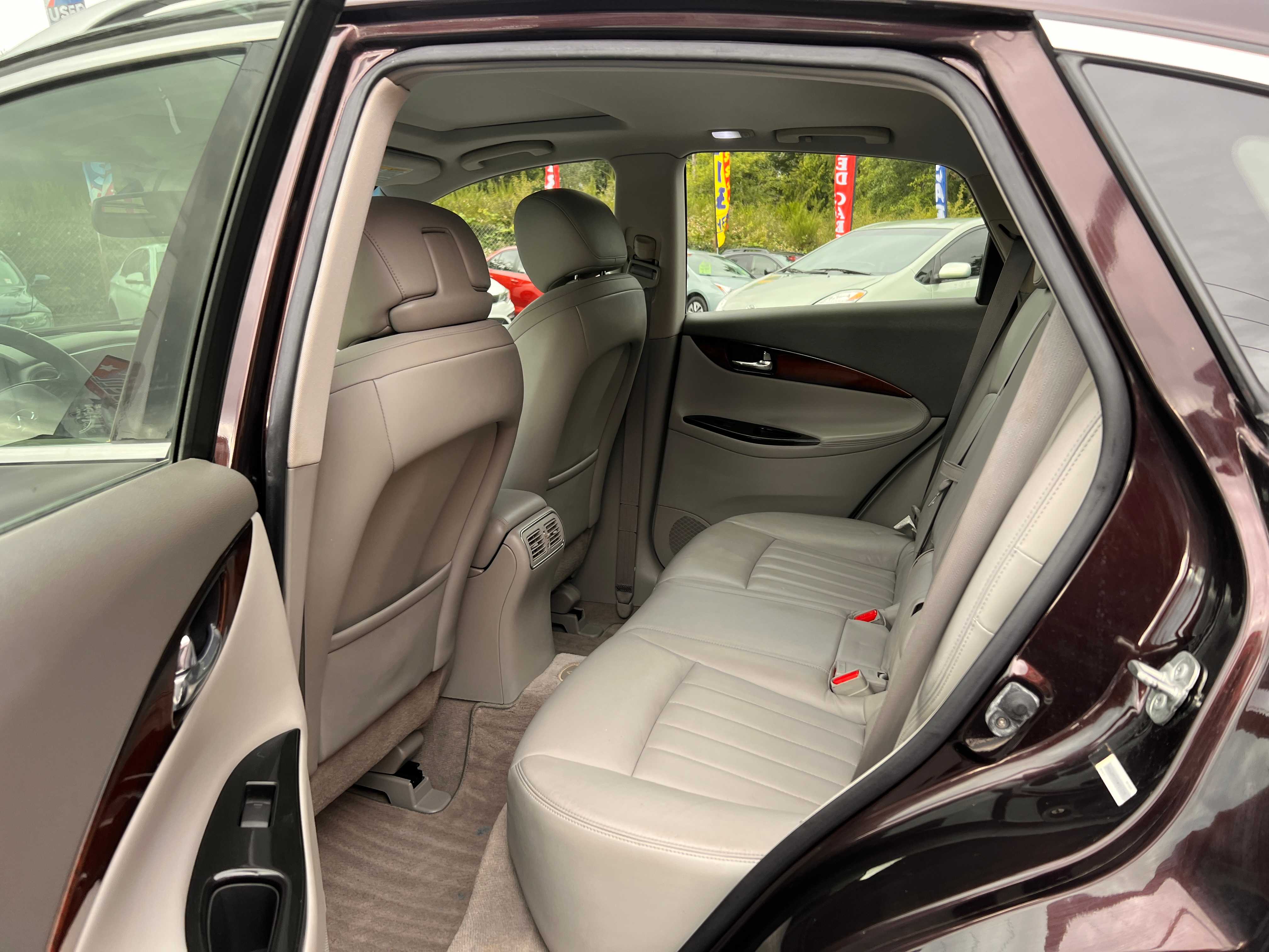INFINITI EX35 Image 5