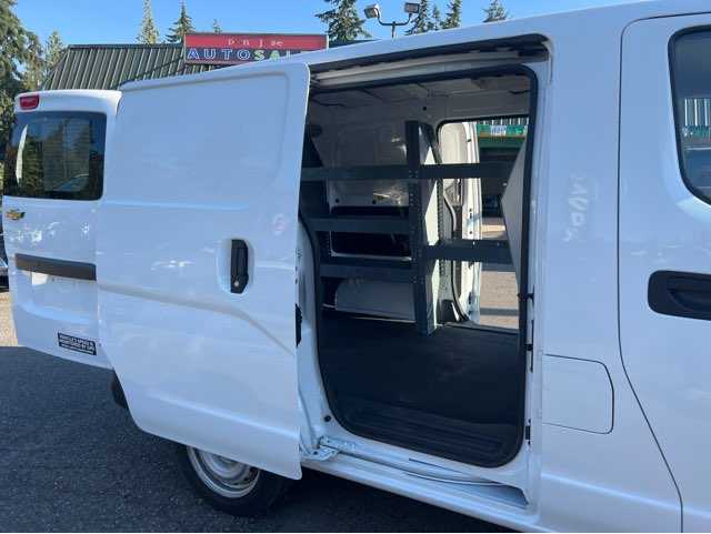 Chevrolet City Express Image 6