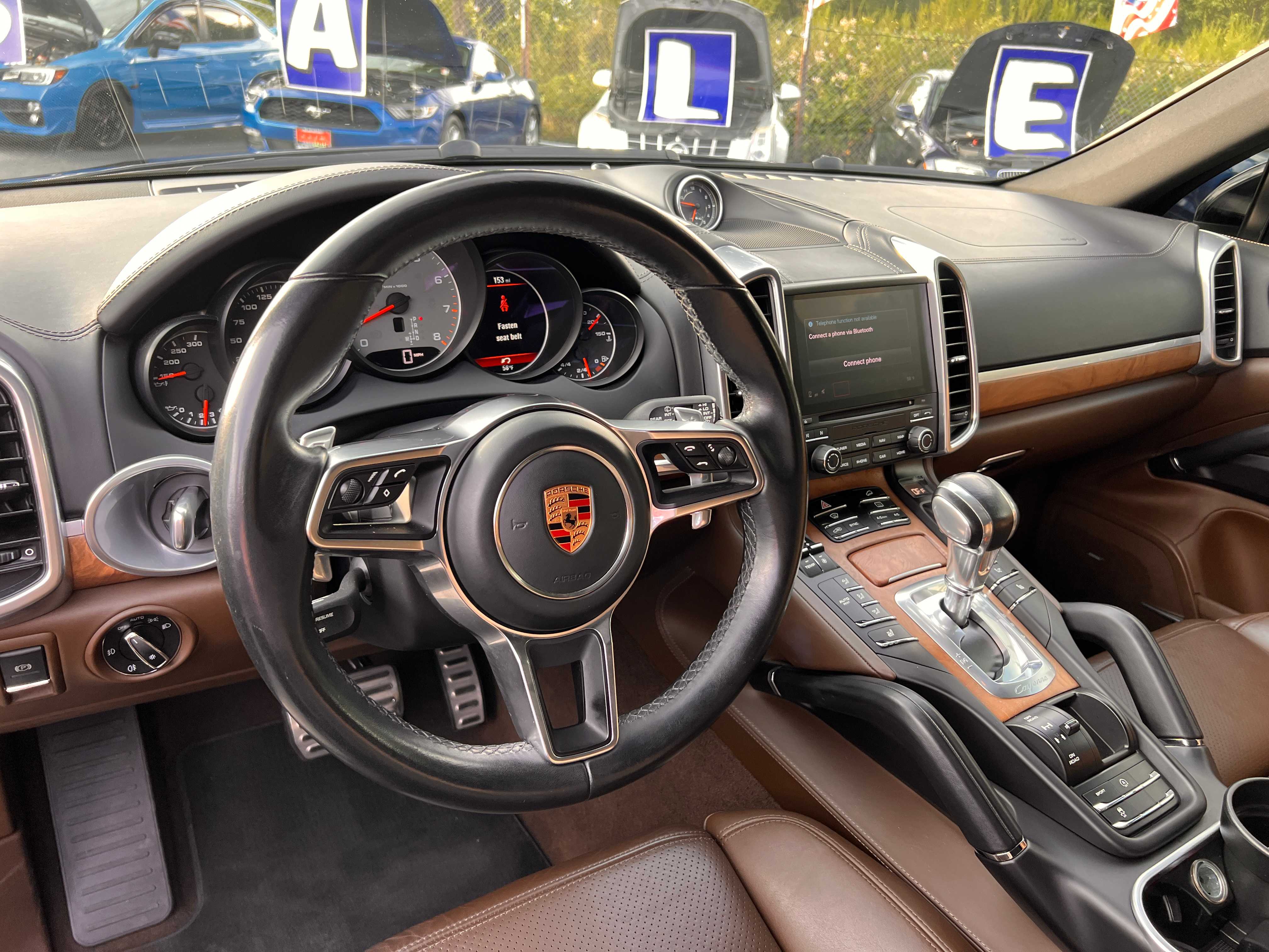 Porsche Cayenne Image 6