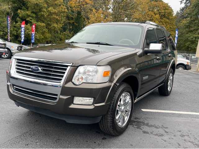 Ford Explorer Image 1