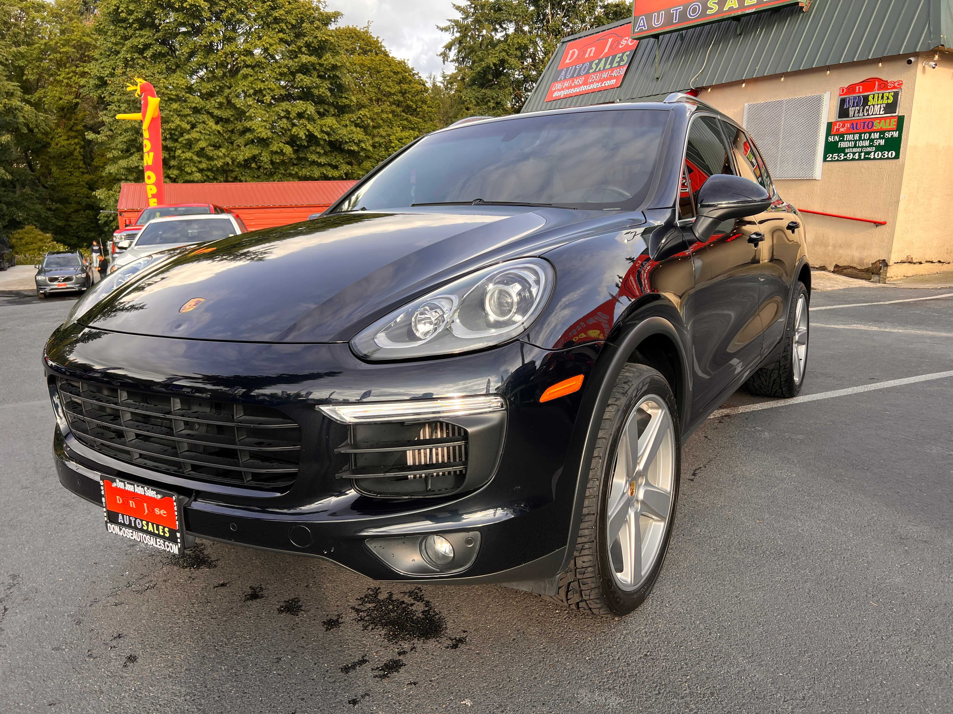 Porsche Cayenne Image 4