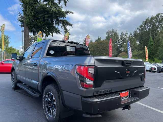 Nissan Titan Image 4