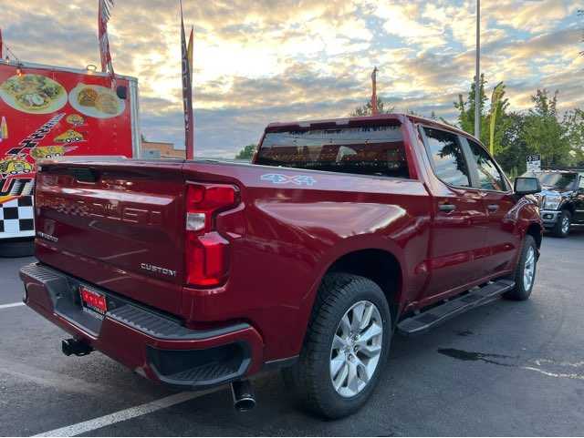 Chevrolet Silverado 1500 Image 3