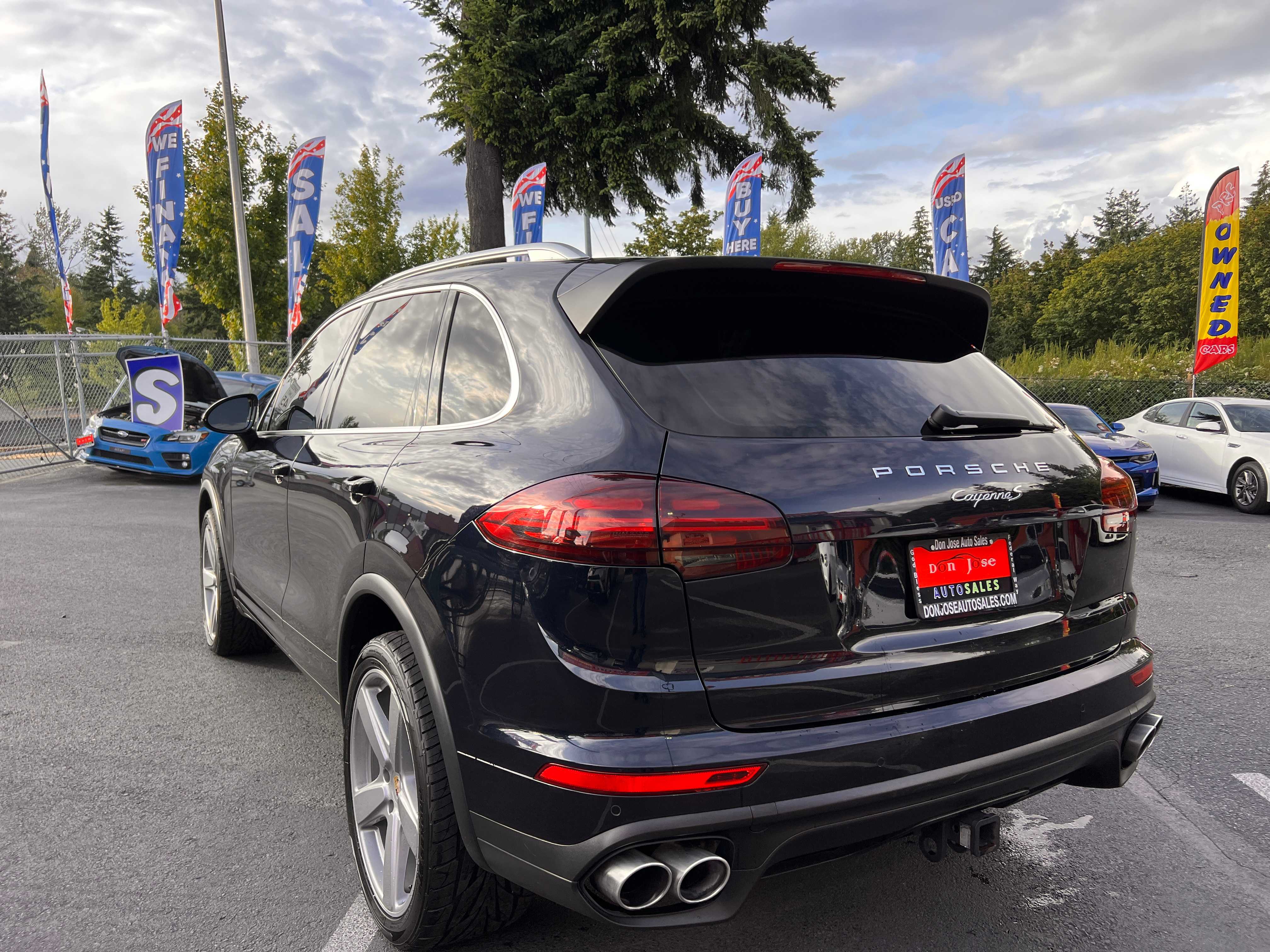 Porsche Cayenne Image 3