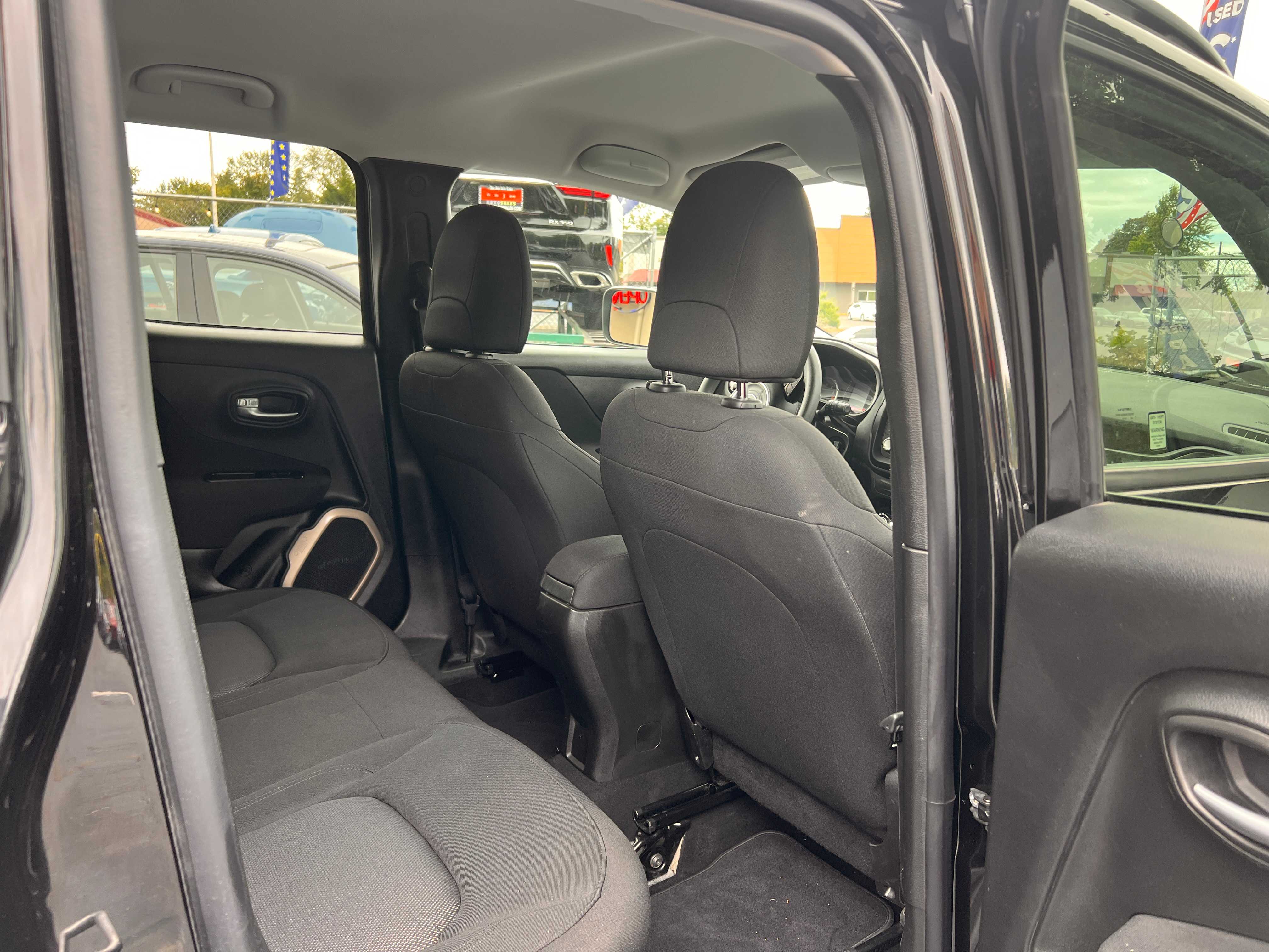 Jeep Renegade Image 4