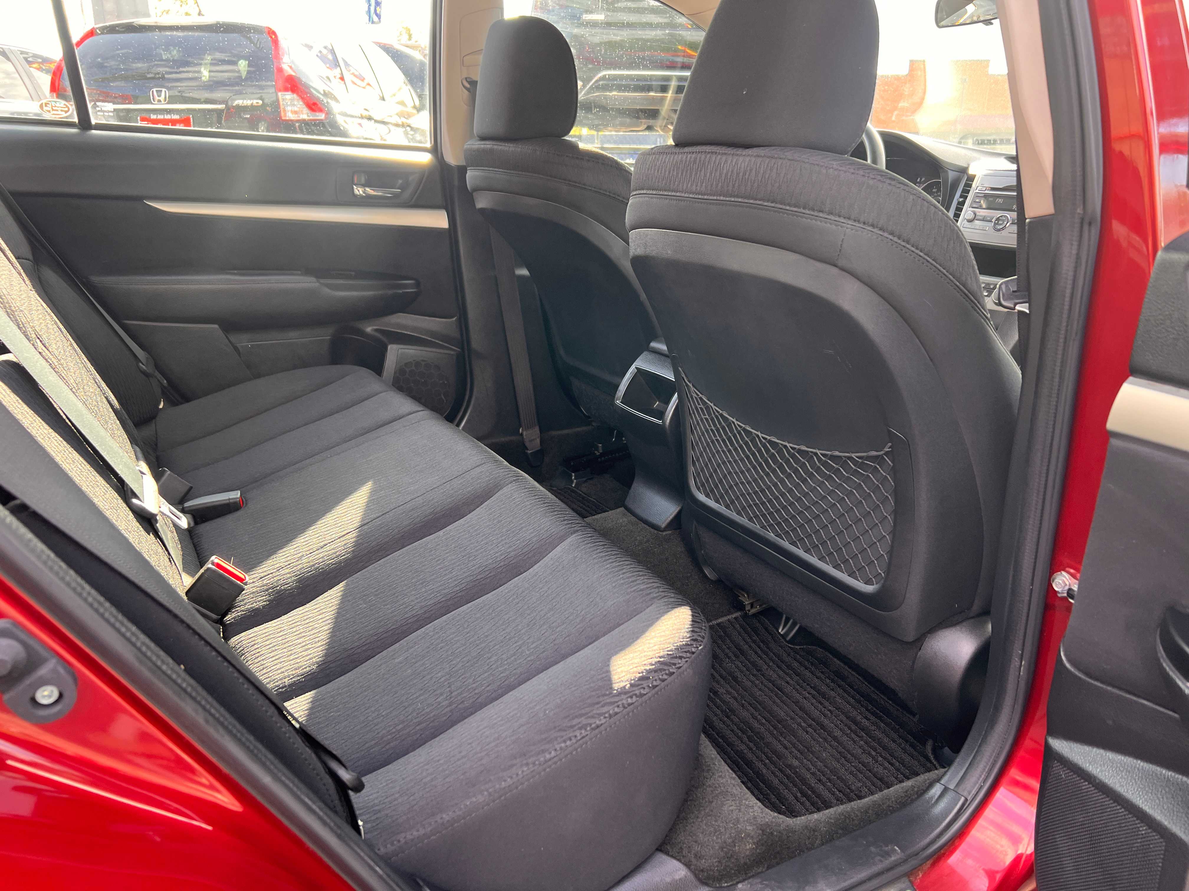 Subaru Legacy Image 5