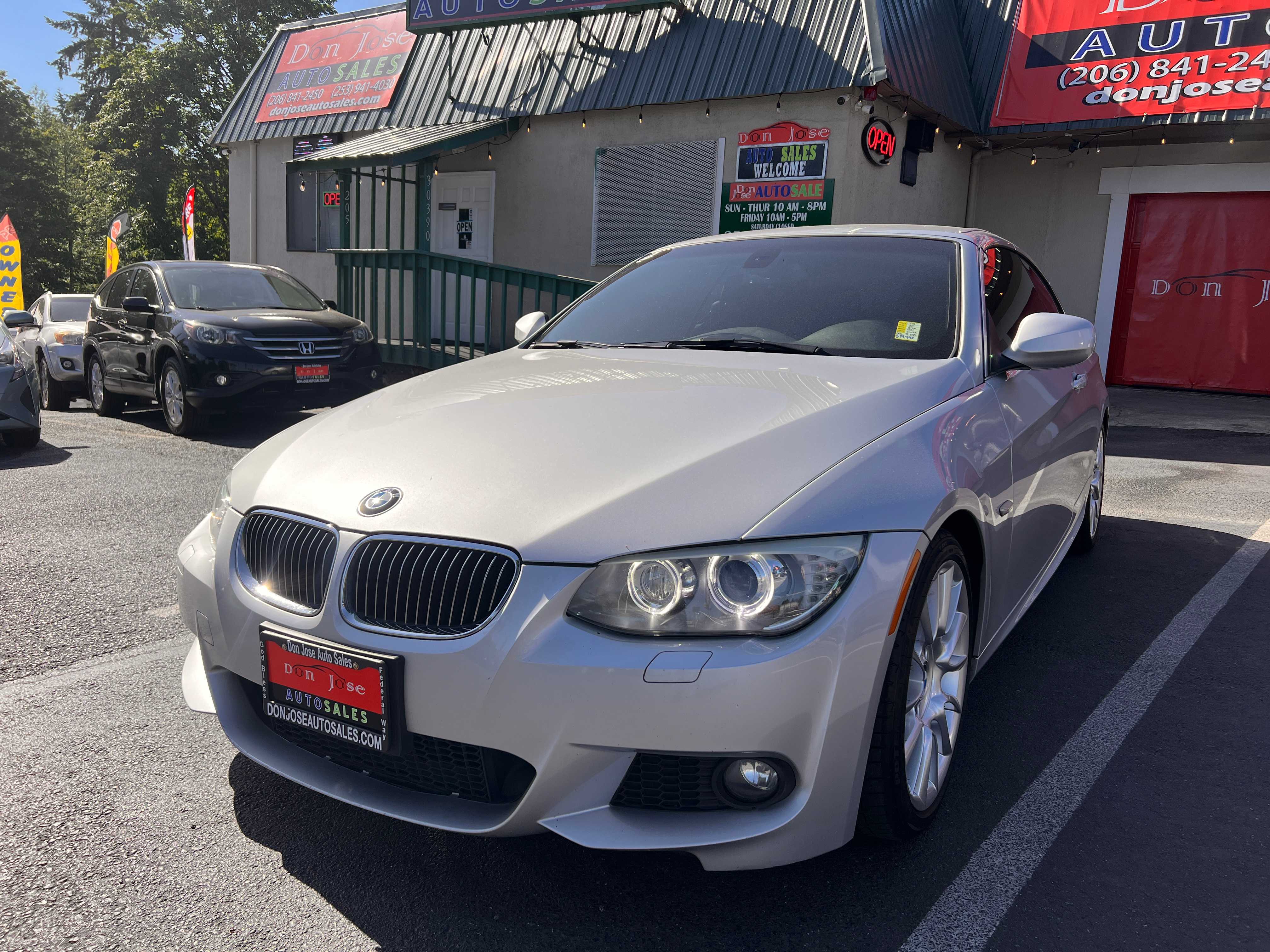 BMW 3 Series Image 1