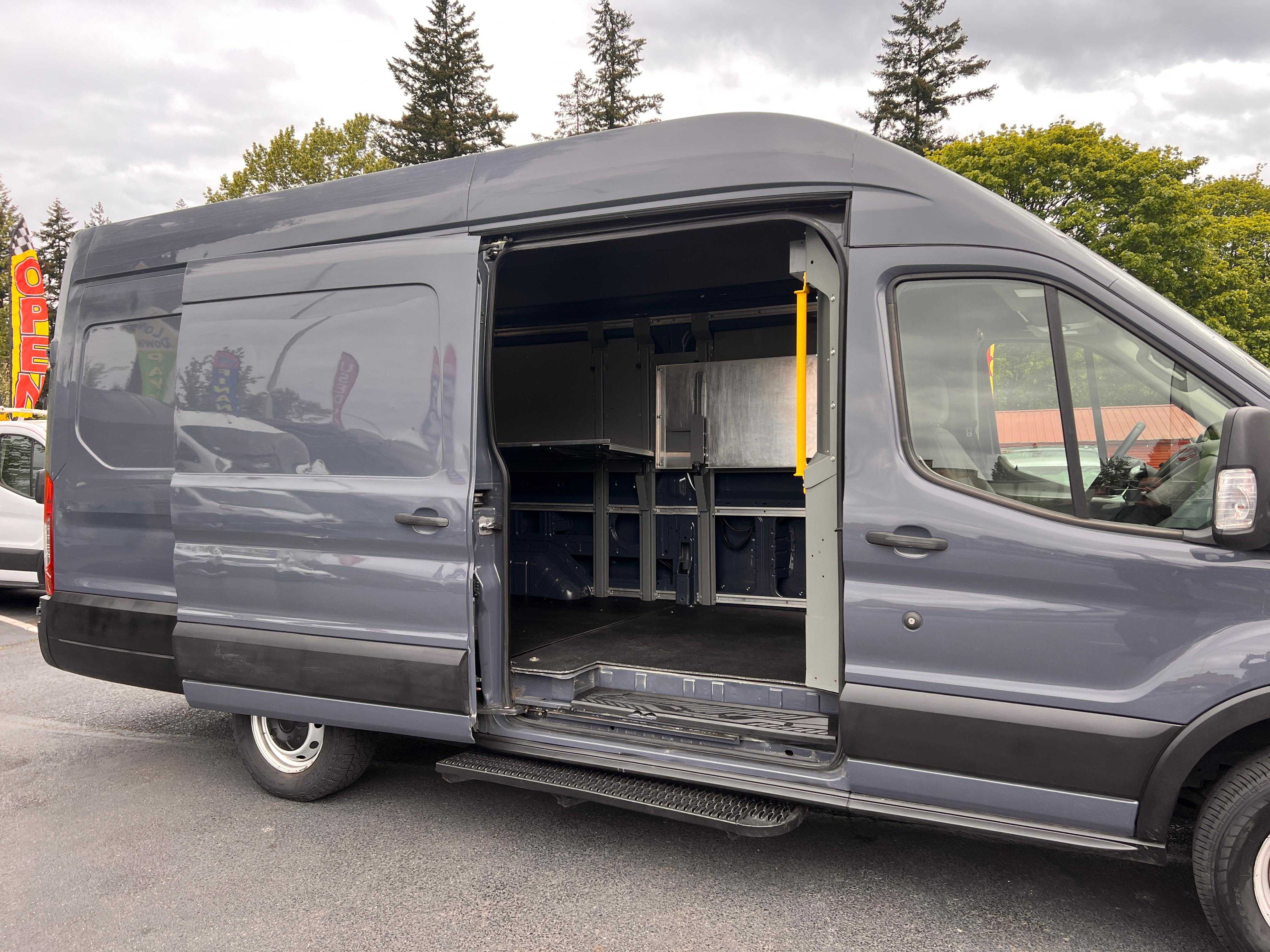Ford Transit Image 7