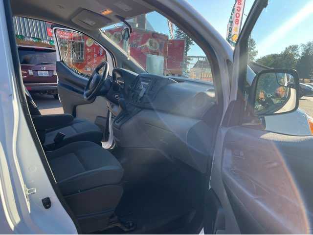 Chevrolet City Express Image 7