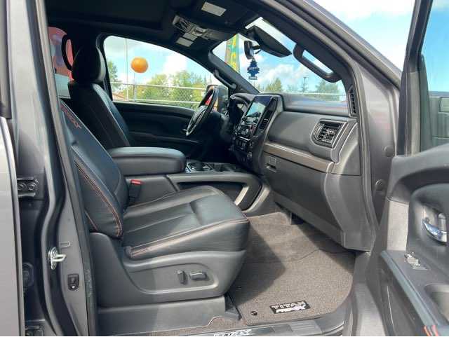 Nissan Titan Image 5