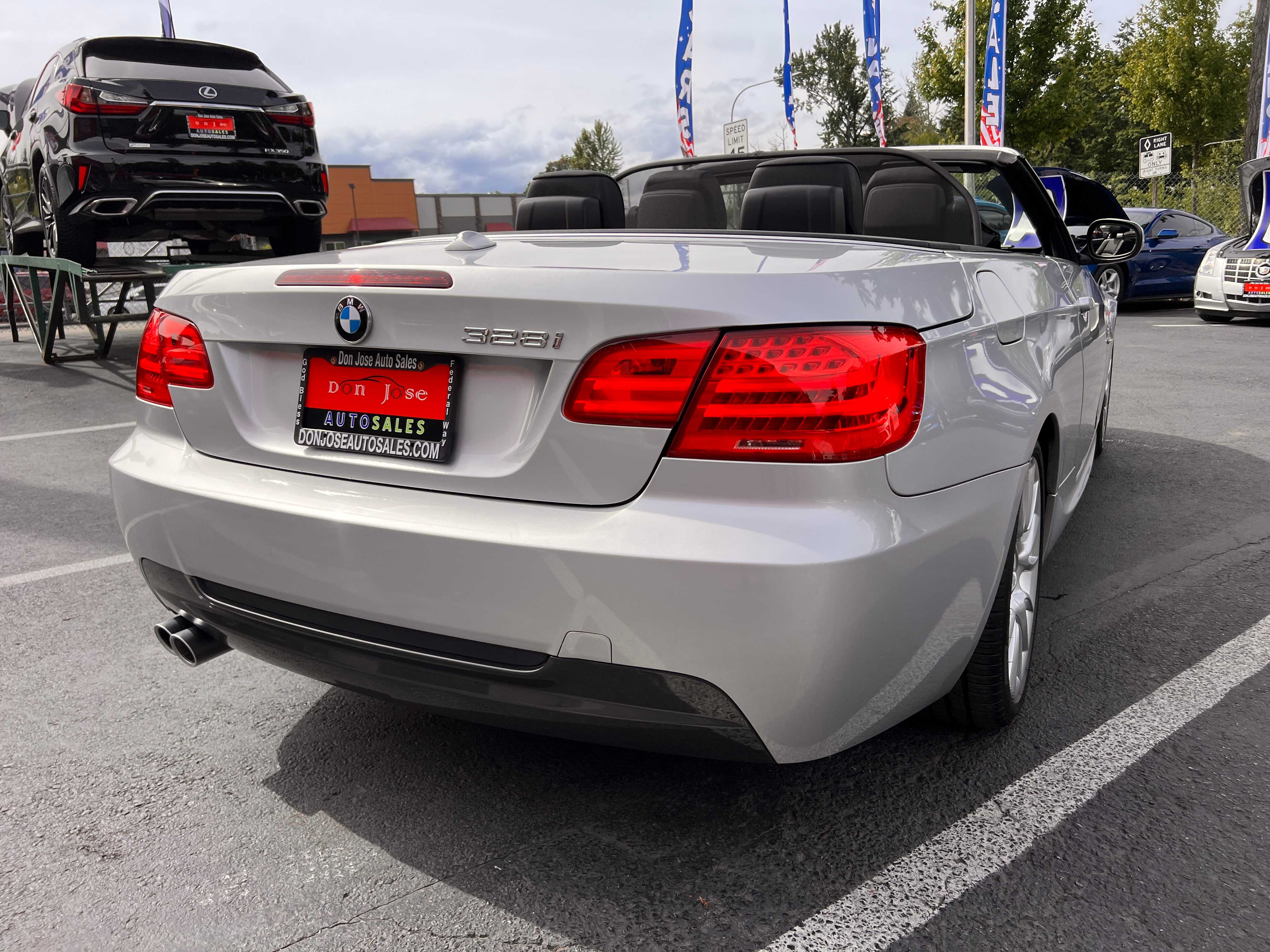 BMW 3 Series Image 8