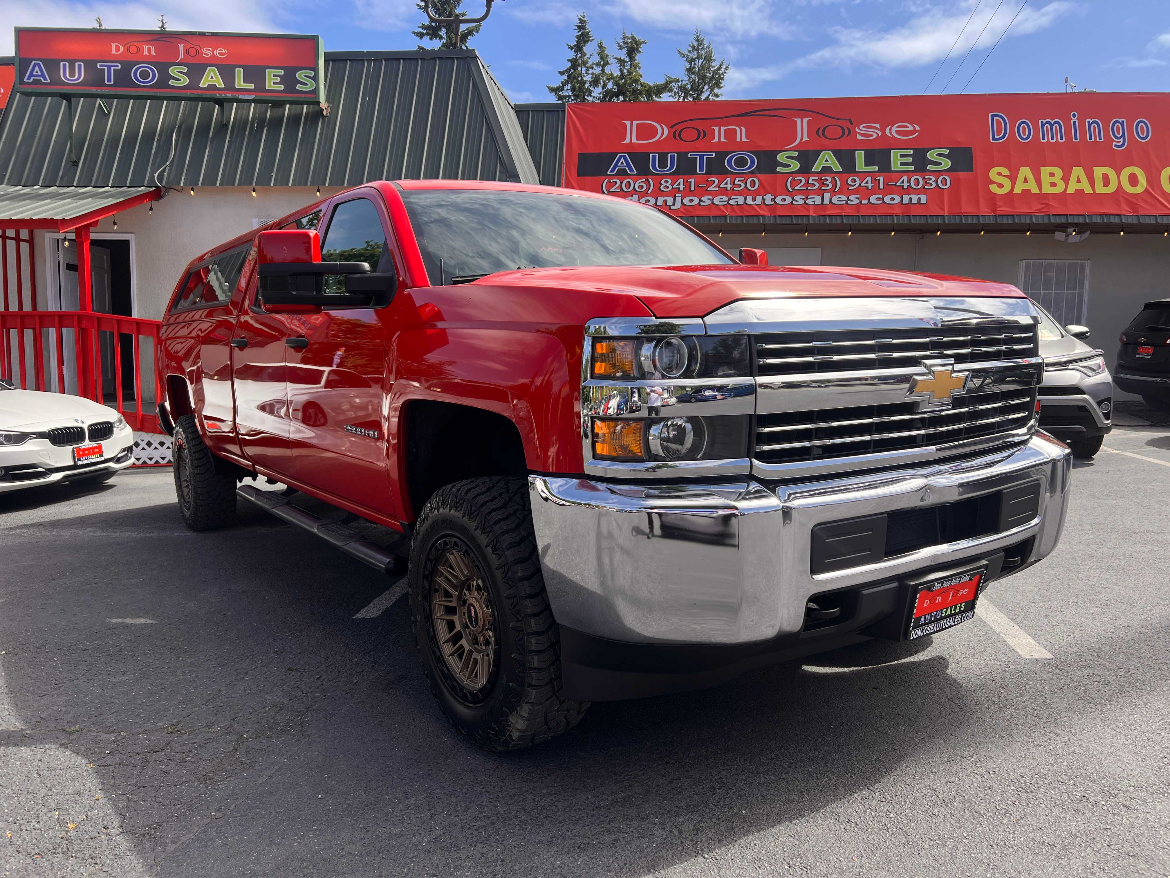 Chevrolet Silverado 2500HD Image 8