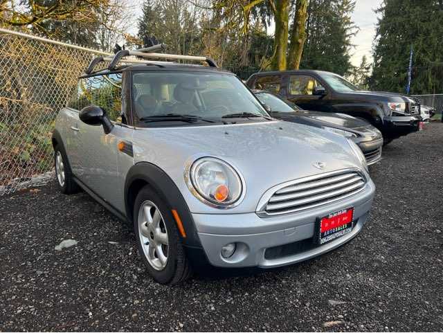 2009 MINI Cooper Base's photo