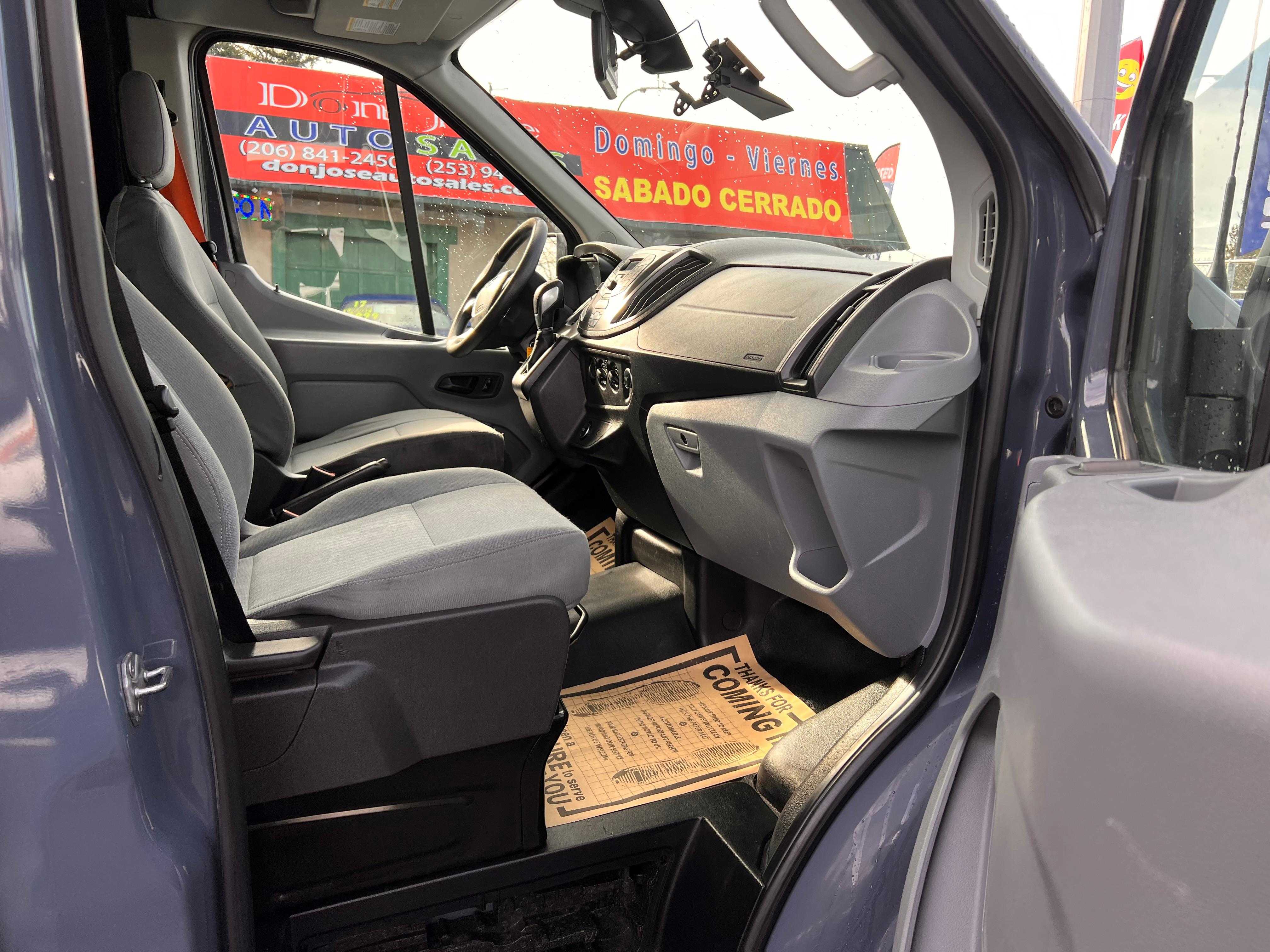 Ford Transit Image 2