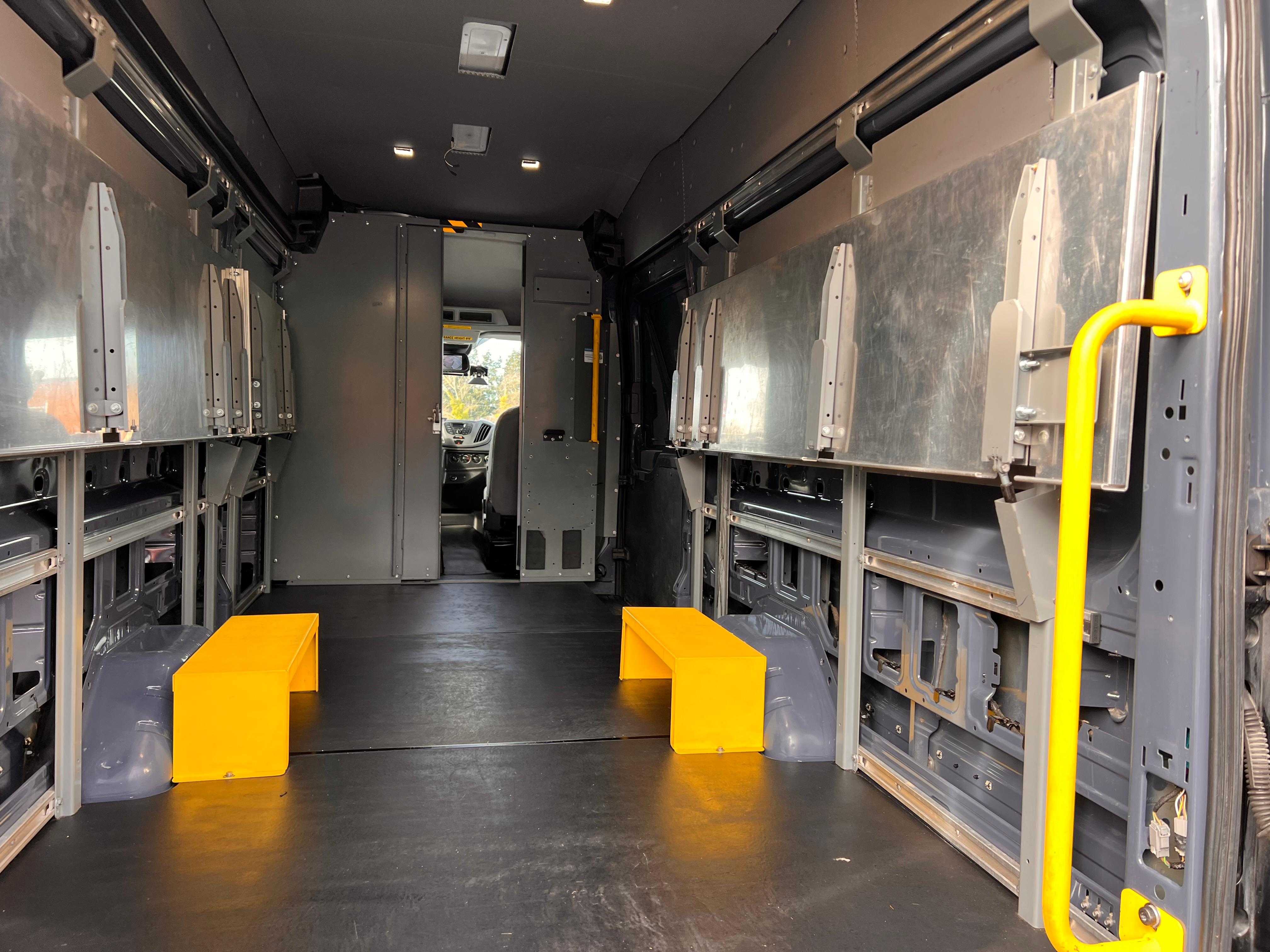 Ford Transit Image 4
