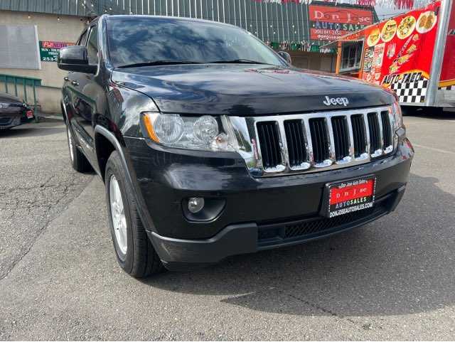 Jeep Grand Cherokee Image 2