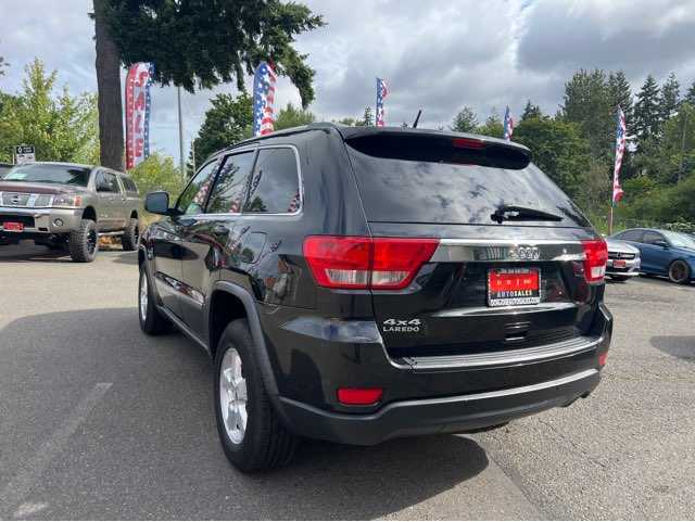 Jeep Grand Cherokee Image 4